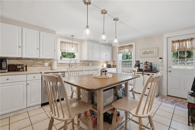 44 Old Great Road, North Smithfield, RI 02896