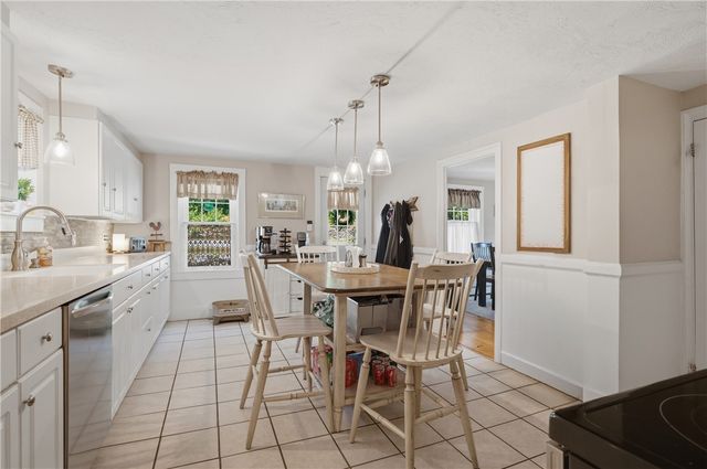 44 Old Great Road, North Smithfield, RI 02896