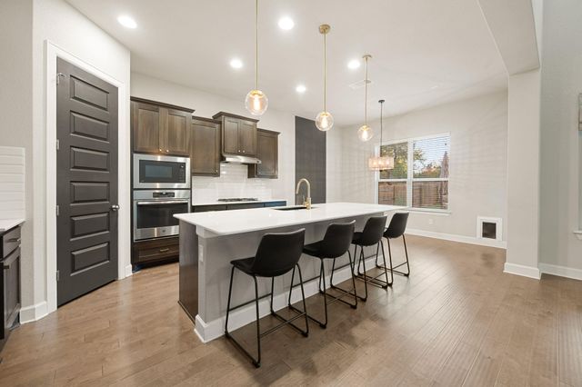 104 Cross Timbers DR, Georgetown, TX 78628