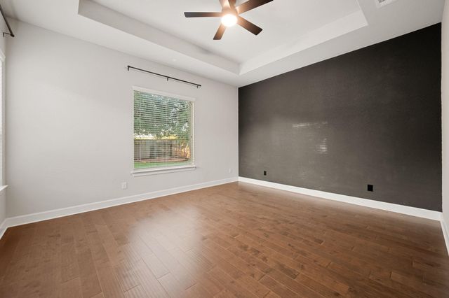 104 Cross Timbers DR, Georgetown, TX 78628