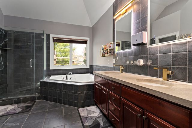605 Independence Avenue, Sycamore, IL 60178