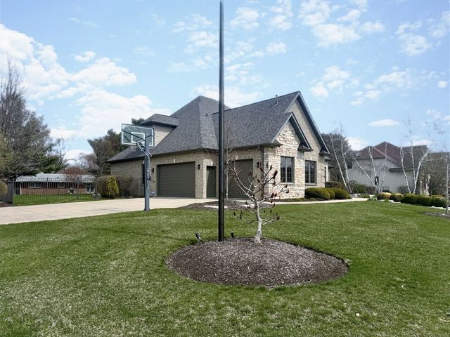 605 Independence Avenue, Sycamore, IL 60178