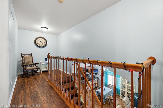 742 Feather Court, South Lyon, MI 48178