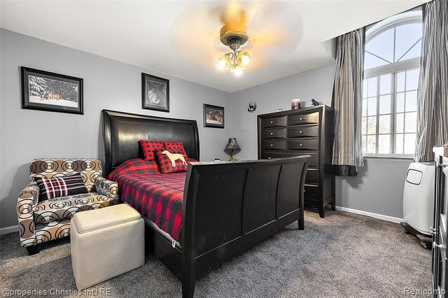 742 Feather Court, South Lyon, MI 48178