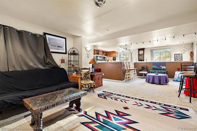 742 Feather Court, South Lyon, MI 48178