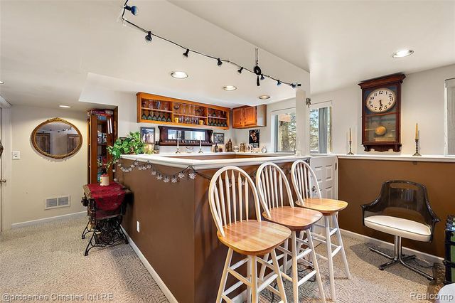 742 Feather Court, South Lyon, MI 48178