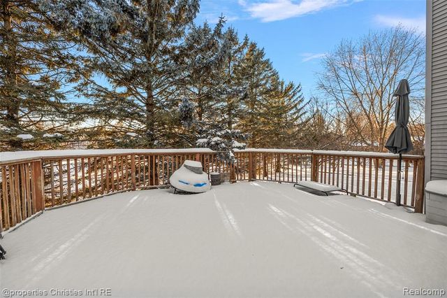 742 Feather Court, South Lyon, MI 48178