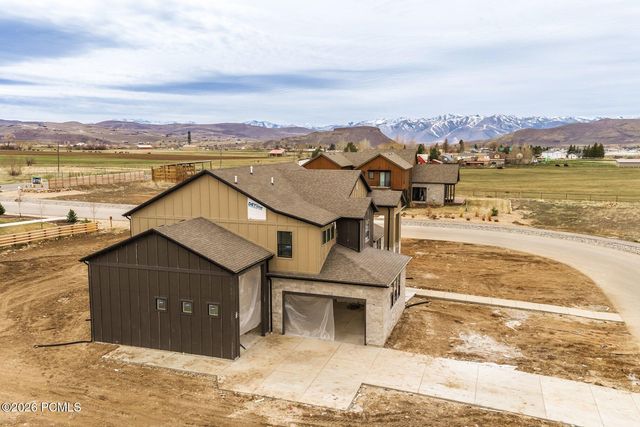 740 Lazy Way, Francis, UT 84036