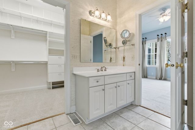 5714 Opus Drive, Carmel, IN 46033