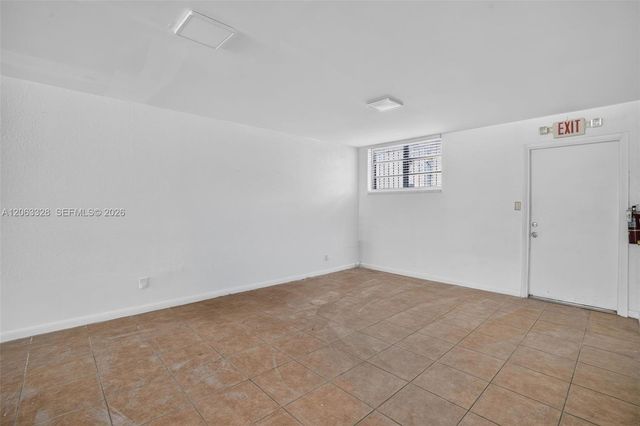 180 Hialeah Dr, Hialeah, FL 33010