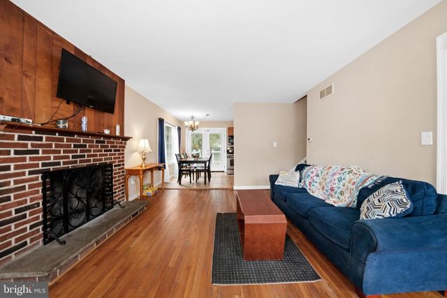 1103 WAGONER DR, Wilmington, DE 19805