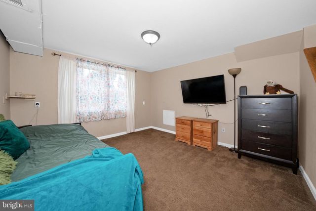 1103 WAGONER DR, Wilmington, DE 19805