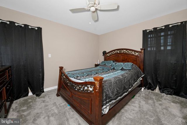 1103 WAGONER DR, Wilmington, DE 19805
