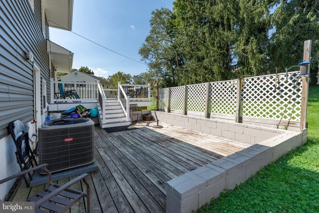 1103 WAGONER DR, Wilmington, DE 19805