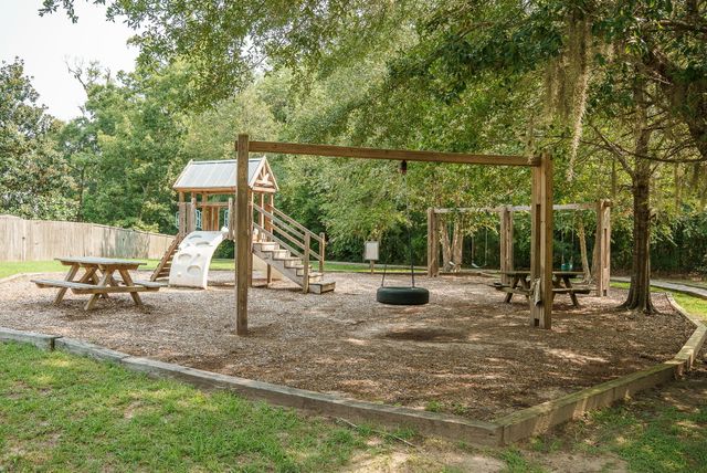 1736 Towne Street, Johns Island, SC 29455