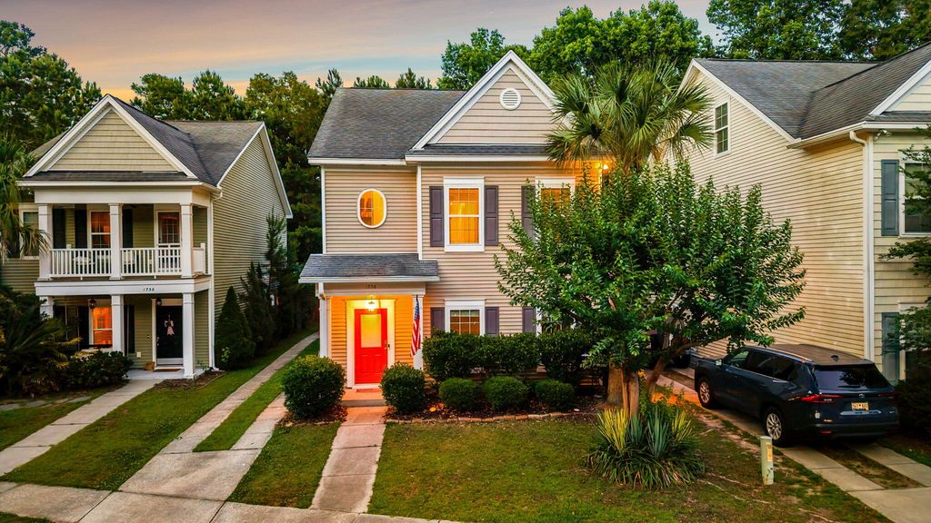 1736 Towne Street, Johns Island, SC 29455