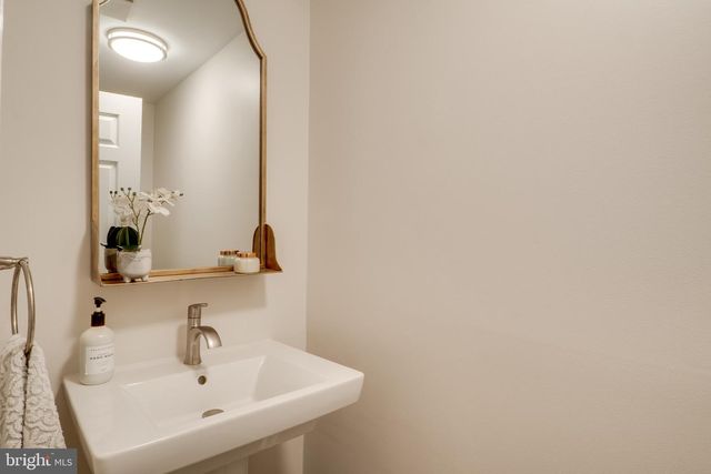 11844 CLARA WAY, Fairfax Station, VA 22039