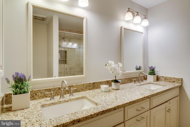 11844 CLARA WAY, Fairfax Station, VA 22039