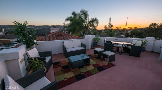 1021 Avenue D, Redondo Beach, CA 90277