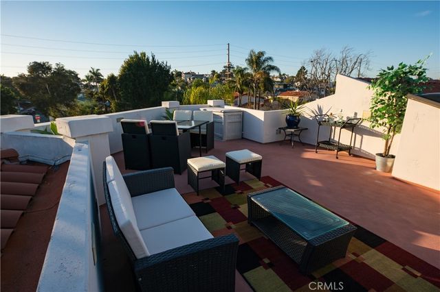 1021 Avenue D, Redondo Beach, CA 90277