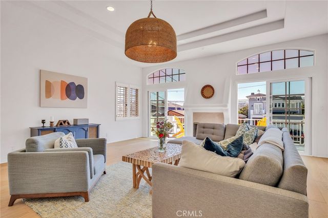 1021 Avenue D, Redondo Beach, CA 90277
