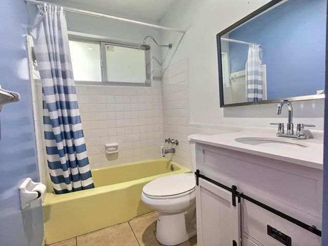4570 NW 16th Terrace, Tamarac, FL 33309