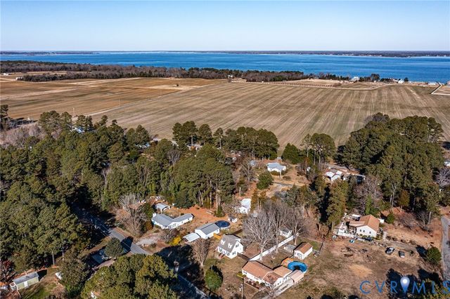 151 Badger Rd, Deltaville, VA 23043