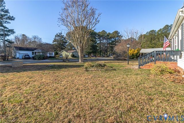 151 Badger Rd, Deltaville, VA 23043