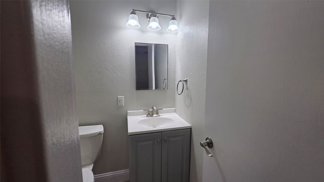 335 Springwillow Road, Burleson, TX 76028
