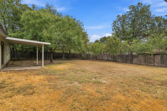 335 Springwillow Road, Burleson, TX 76028