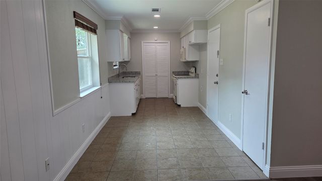 335 Springwillow Road, Burleson, TX 76028