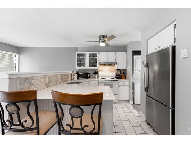 7911 Countryside Dr 131, Niwot, CO 80503