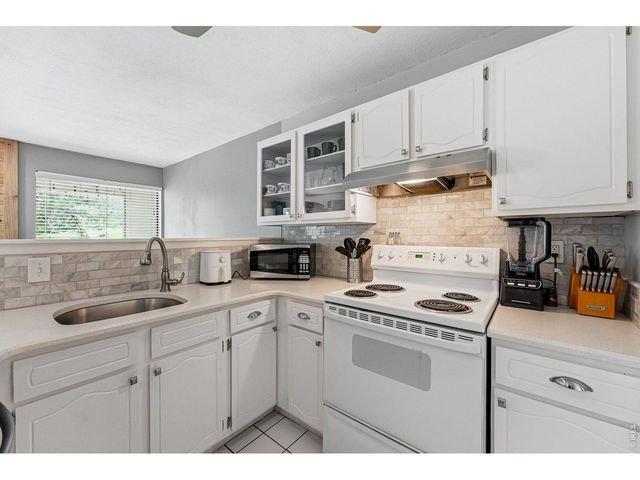 7911 Countryside Dr 131, Niwot, CO 80503