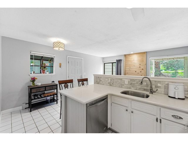 7911 Countryside Dr 131, Niwot, CO 80503