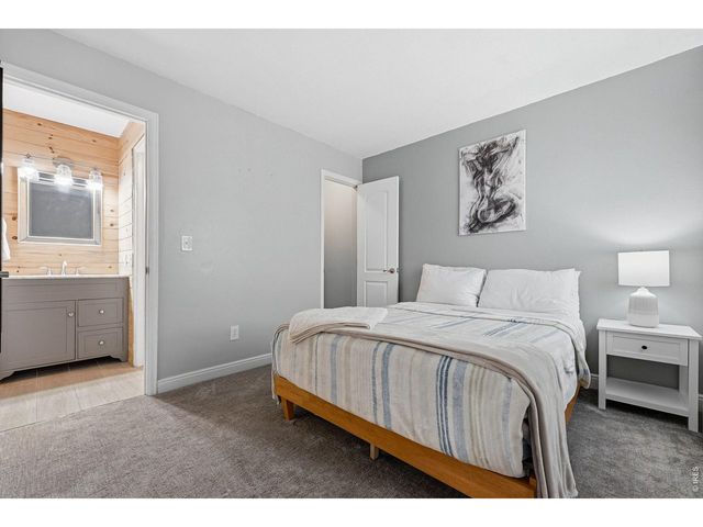 7911 Countryside Dr 131, Niwot, CO 80503