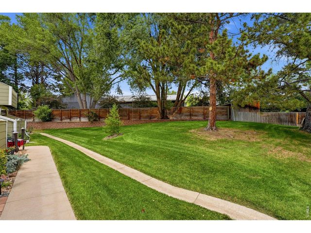 7911 Countryside Dr 131, Niwot, CO 80503