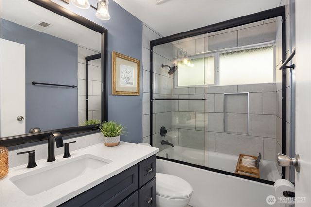 3912 S Orcas Street, Seattle, WA 98118