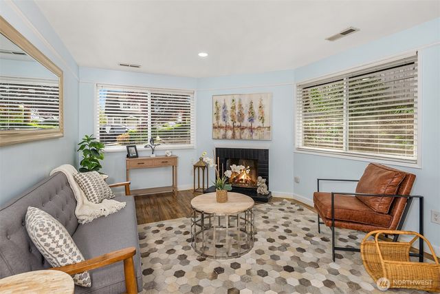 3912 S Orcas Street, Seattle, WA 98118