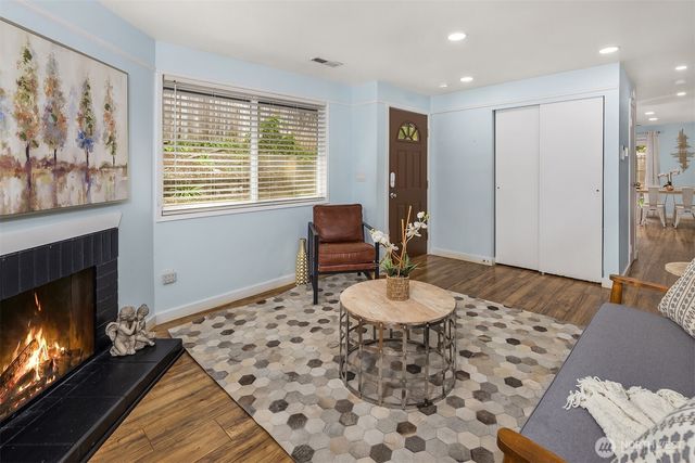 3912 S Orcas Street, Seattle, WA 98118