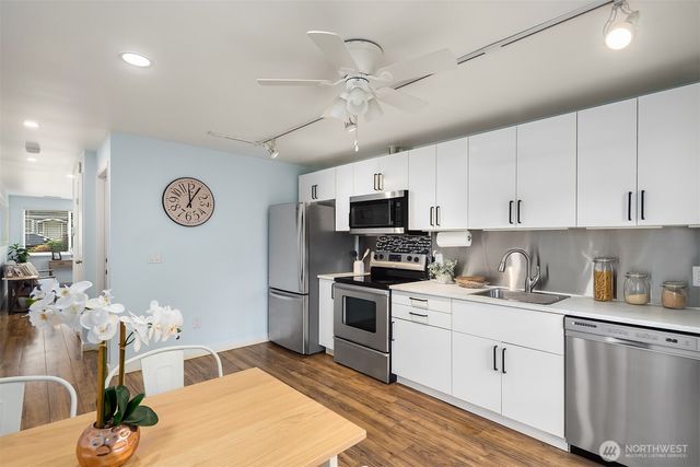 3912 S Orcas Street, Seattle, WA 98118