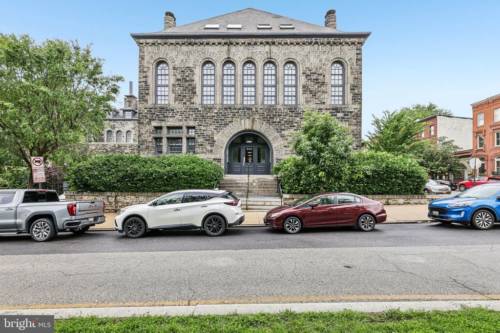 Image 1 of property listing at 1714 PARK AVE #204, Baltimore, MD 21217
