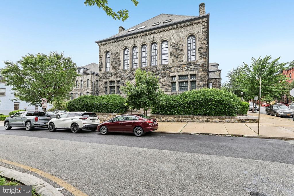 Image 23 of property listing at 1714 PARK AVE #204, Baltimore, MD 21217