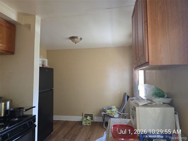 8499 Westwood Street, Detroit, MI 48228