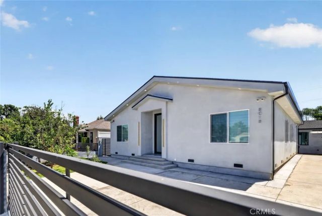 8018 Shadyglade Avenue, North Hollywood, CA 91605