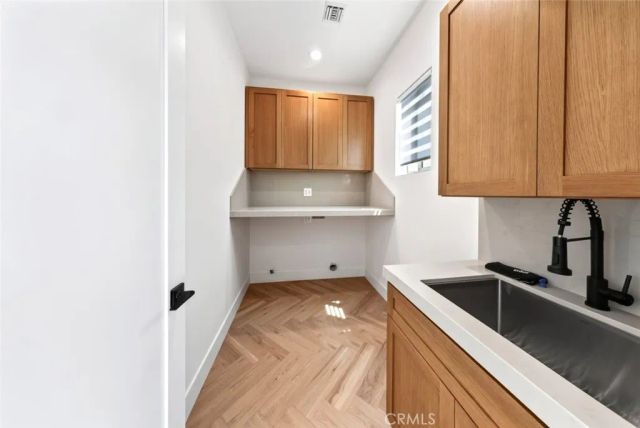 8018 Shadyglade Avenue, North Hollywood, CA 91605