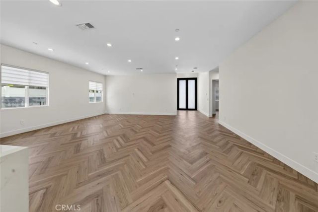 8018 Shadyglade Avenue, North Hollywood, CA 91605