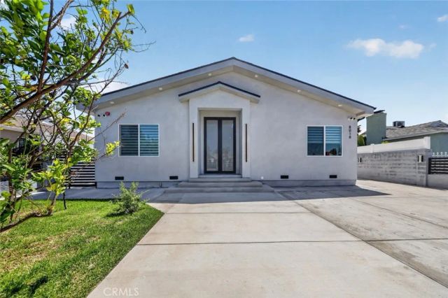 8018 Shadyglade Avenue, North Hollywood, CA 91605