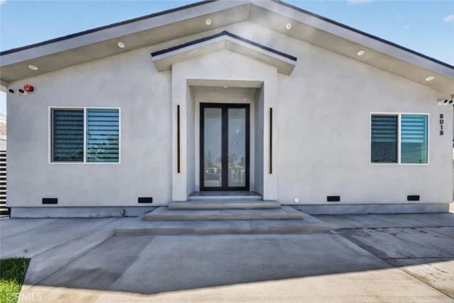 8018 Shadyglade Avenue, North Hollywood, CA 91605