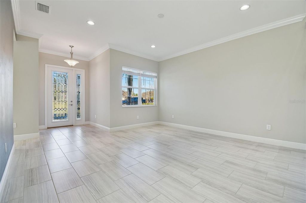 Image 11 of property listing at 30578 CEASAR PARK DRIVE, Wesley Chapel, FL 33543