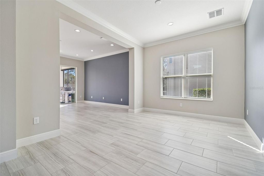 Image 12 of property listing at 30578 CEASAR PARK DRIVE, Wesley Chapel, FL 33543